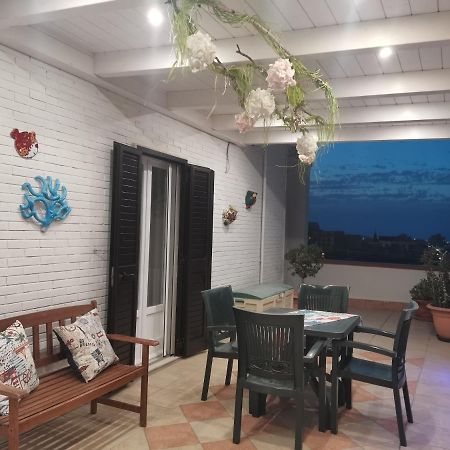 Little Paradise Casa Vacanze Маргерита-ди-Савойя Экстерьер фото