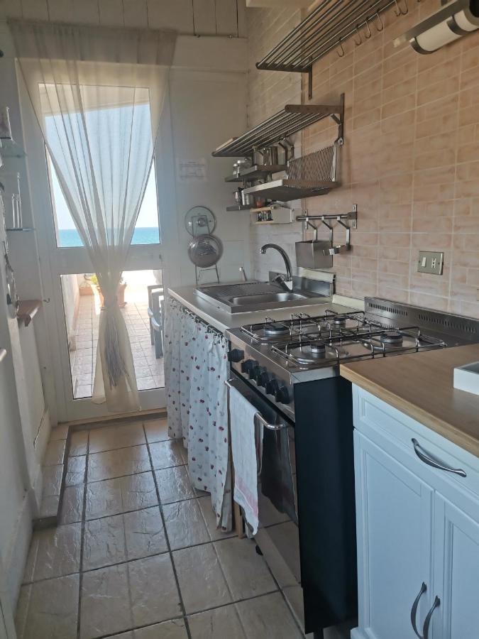 Little Paradise Casa Vacanze Маргерита-ди-Савойя Экстерьер фото